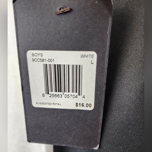 Converse Chuck Taylor All Star Tee New White T-Shirt Short Sleeve Boys Size L - Picture 3 of 6